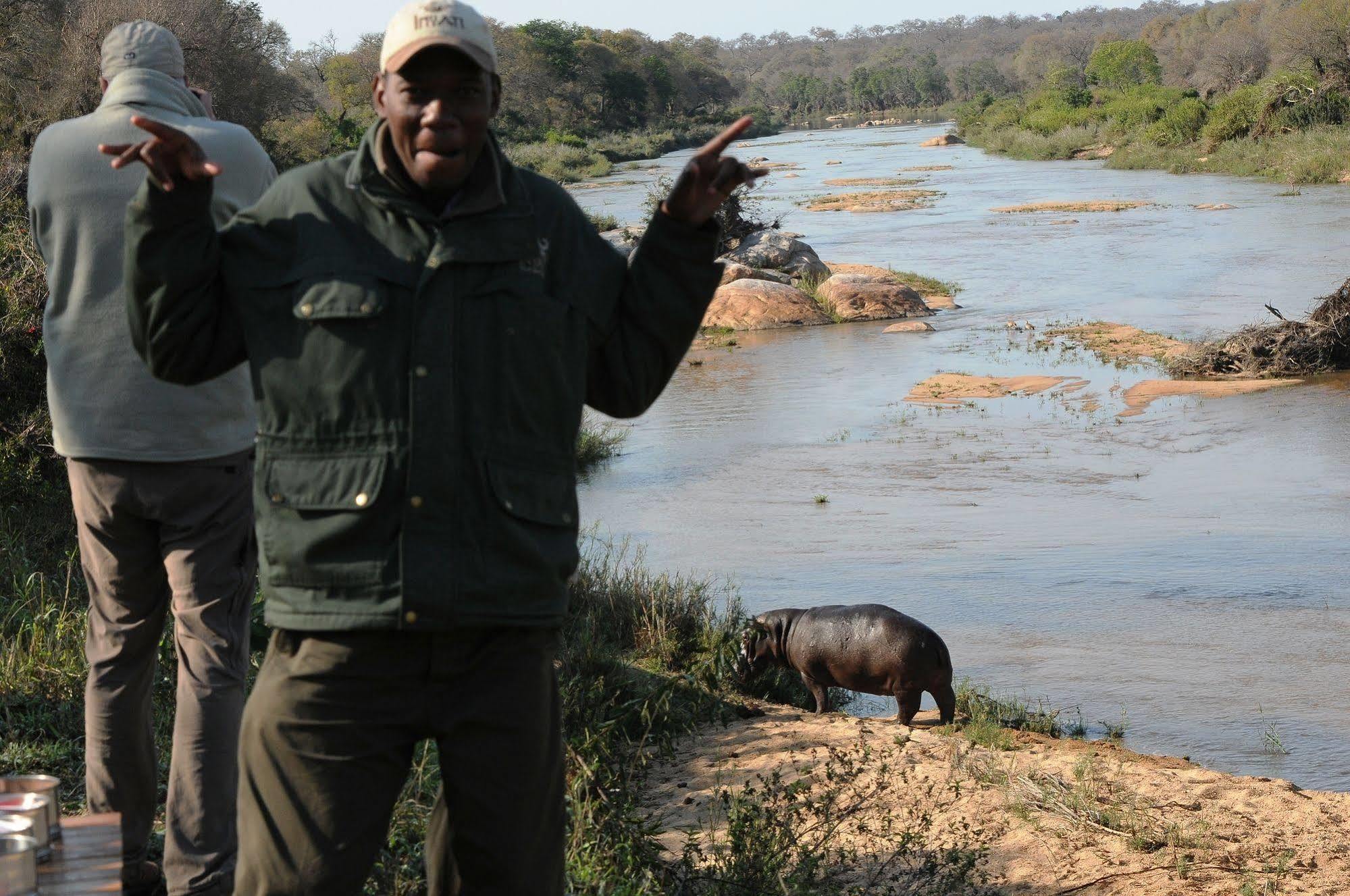 Inyati Game Lodge Metsi Esterno foto